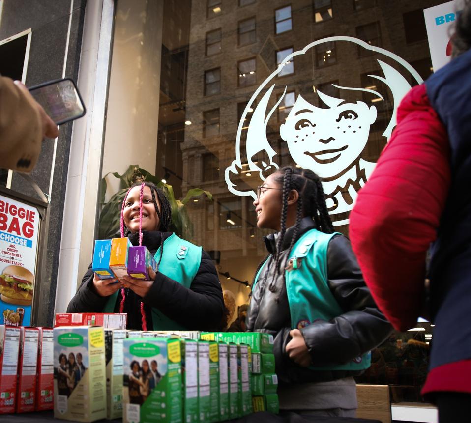 GSUSA Boothing at Wendy's 1