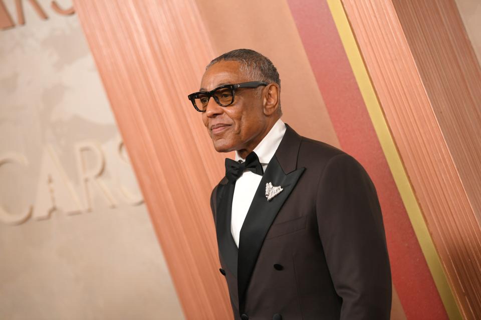 Giancarlo Esposito in Fred Leighton jewels. (Photo by Chelsea Guglielmino/FilmMagic)