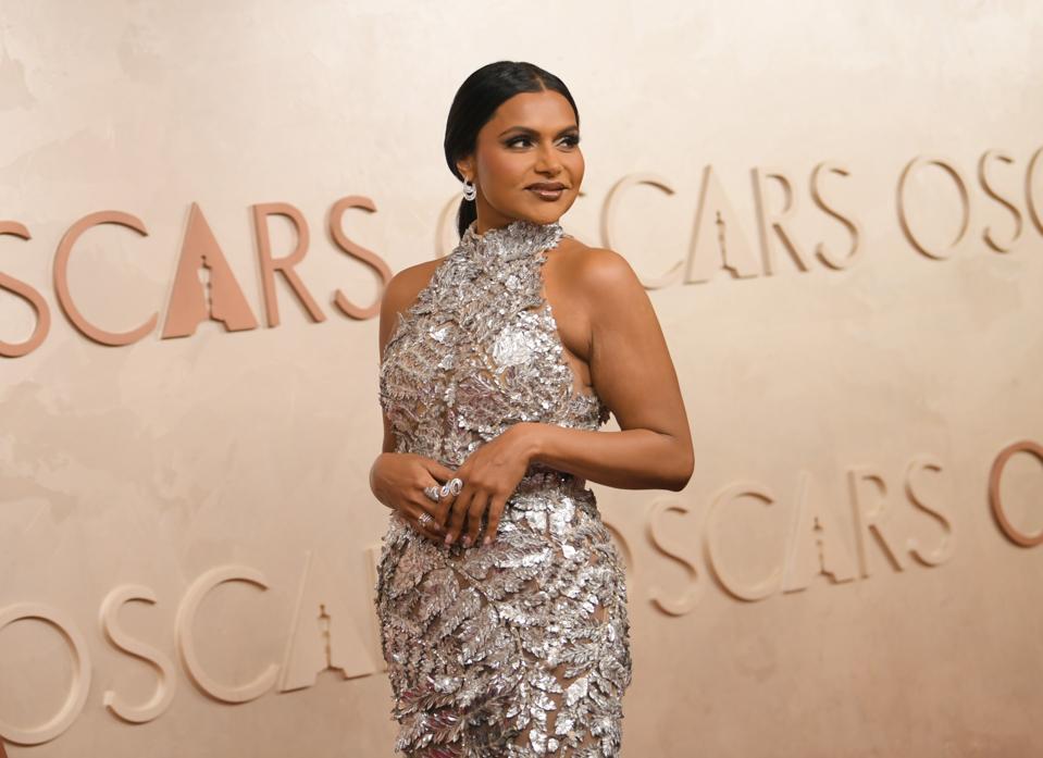 Mindy Kaling in Effy jewels. (Photo by Chelsea Guglielmino/FilmMagic)