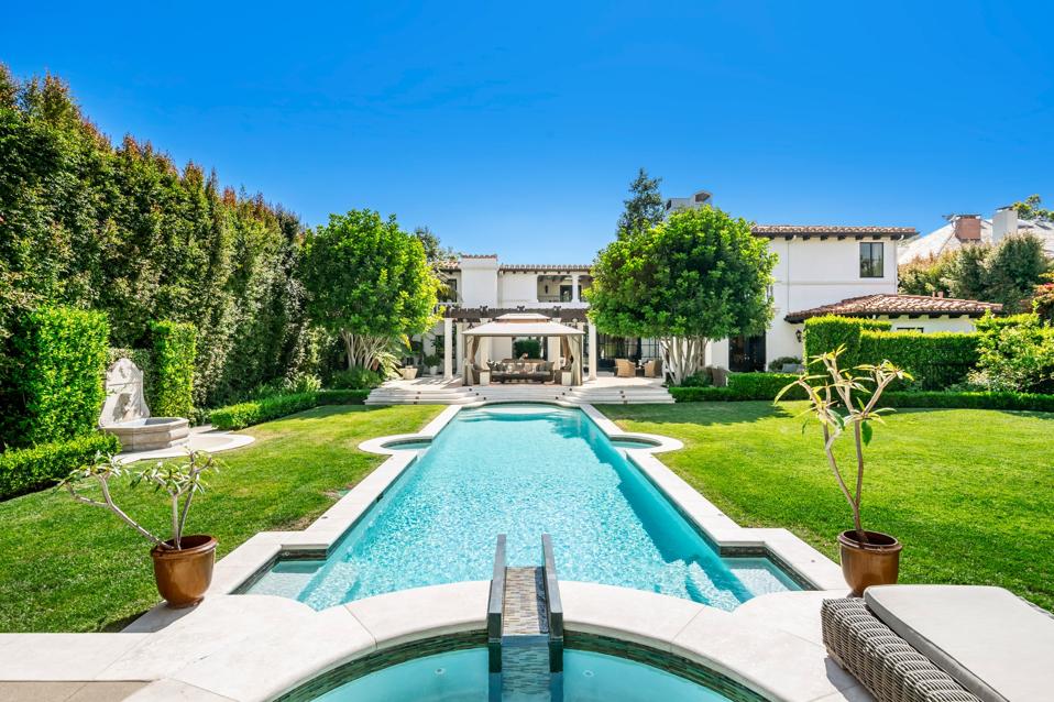 Inside A $26 Million Los Angeles Villa Once Owned By A Billionaire And His Supermodel Wife