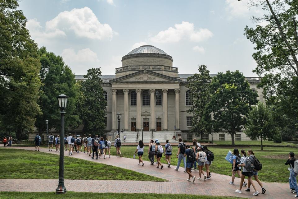 En el caso innovador entre la Universidad de Harvard y la UNC, las acciones que afirman las reglas de la Corte Suprema son inconstitucionales