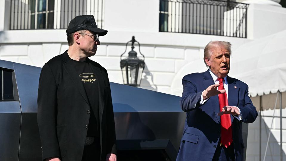 US-POLITICS-TRUMP-TESLA