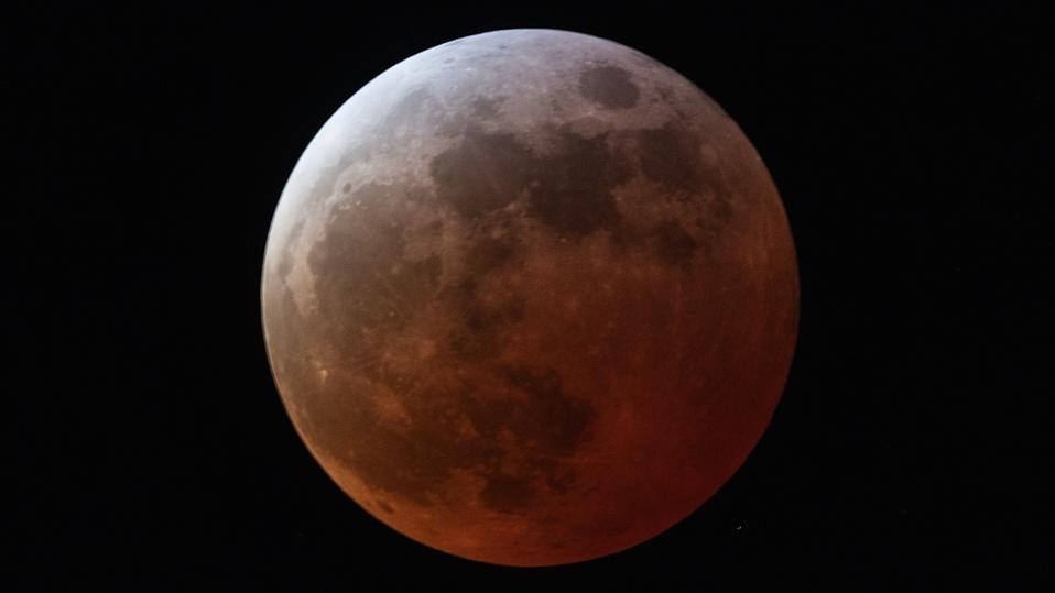 Fenomena Blood Moon: Gerhana Bulan Total yang Memukau dan Bersejarah
