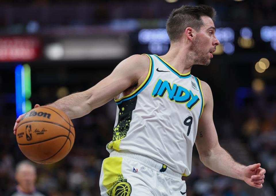 Milwaukee Bucks in Indiana Pacers