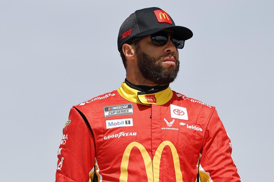 23XI Racing Welcomes Robinhood To Nascar With Bubba Wallace, Corey
