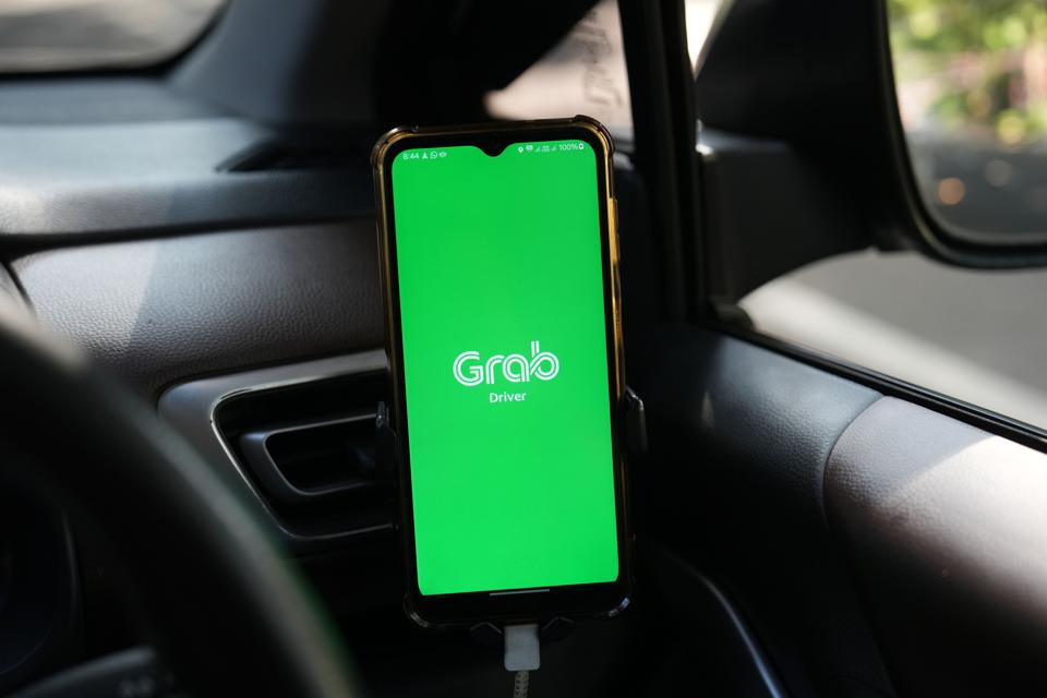 Grab Car Note Grab Enters Singapore Taxi Industry With 10-Year Licence