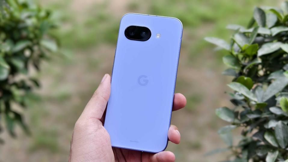 poco Poco F7 At $399: 7 Things To Know About The Spec-Heavy Mid