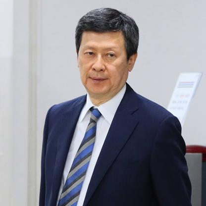 Shin Dong-joo Net Worth and Profile