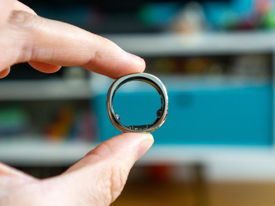 A closeup of the RIngConn Gen 2 Air