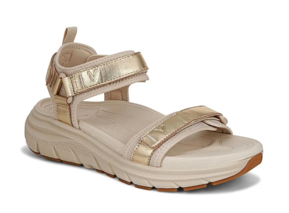 Podiatric Hammacher Schlemmer Plantar Fasciitis Orthotic Sandal The Award Winning Plantar Fasciitis Brace