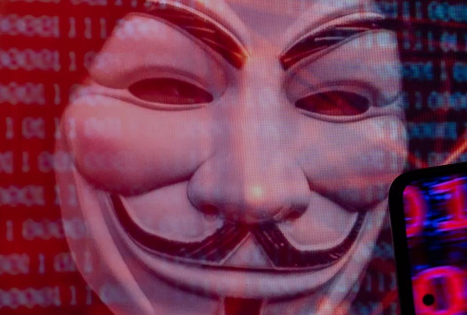 Anonymous Hackers Expose Putin’s Secret Data—Publish Trump File