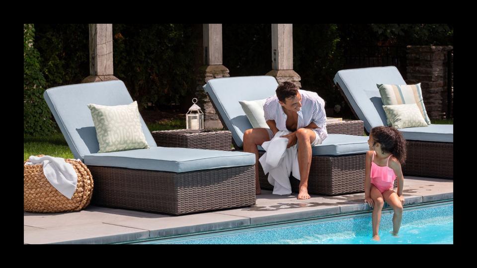 top rated outdoor lounge chairs