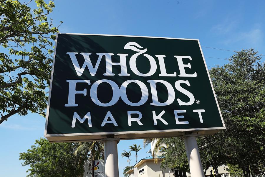Jeff Bezos, A Man Who Knows His Amazon Customers, Sees Their Synergy With Whole Foods