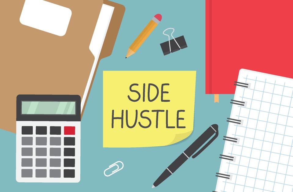 side hustle written on yellow sticky note