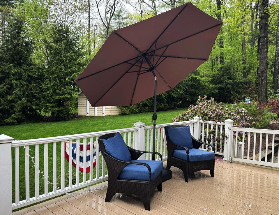 best 10' patio umbrella Choice Products 10ft 360 Rotating Cantilever Offset Hanging COVER A LARGE AREA 3-Tier Patio Umbrella w/ Tilt