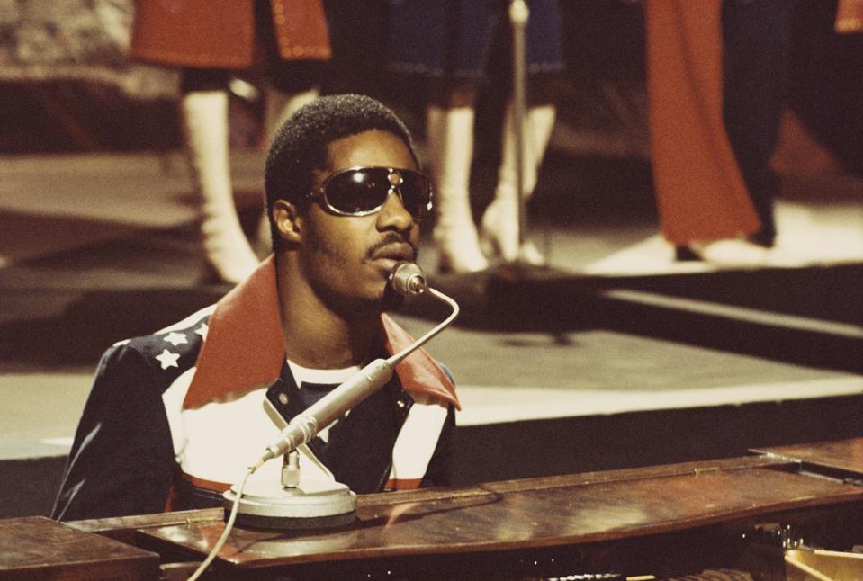 Stevie Wonder performing