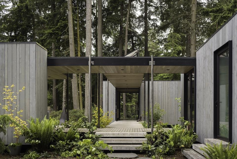 Image of Whidbey Puzzle Project modular home.