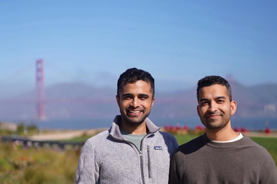 A picture of Chronicle co-founders Mayuresh Patole and Tejas Gawande