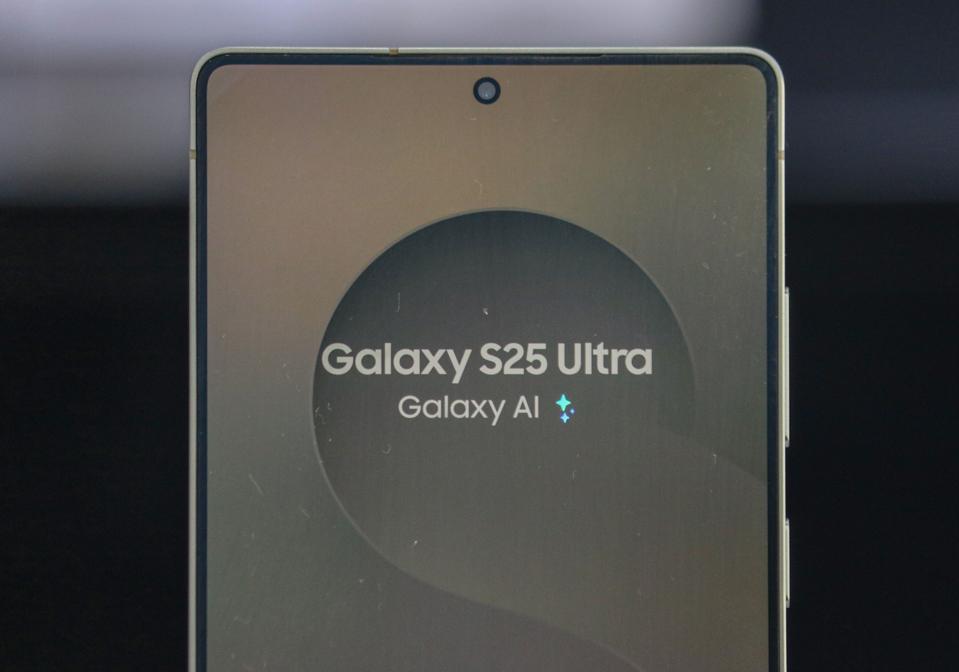 Samsung Galaxy S25 And Galaxy S25 Ultra Mobile Phones