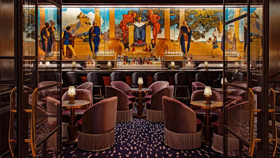 16x9-King Cole Bar at The St. Regis New York-The St. Regis New York