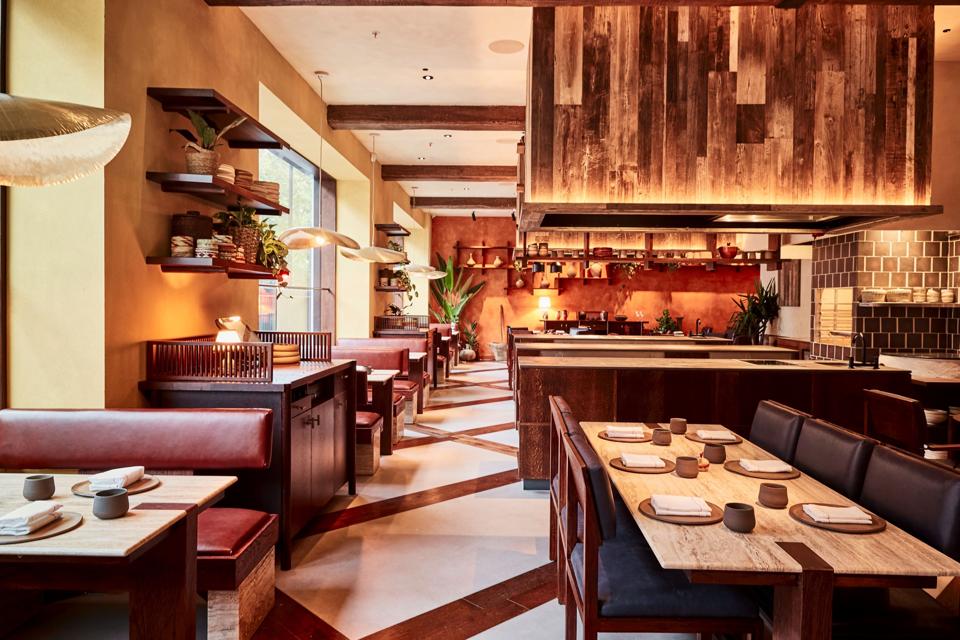 KOL restaurant dining room