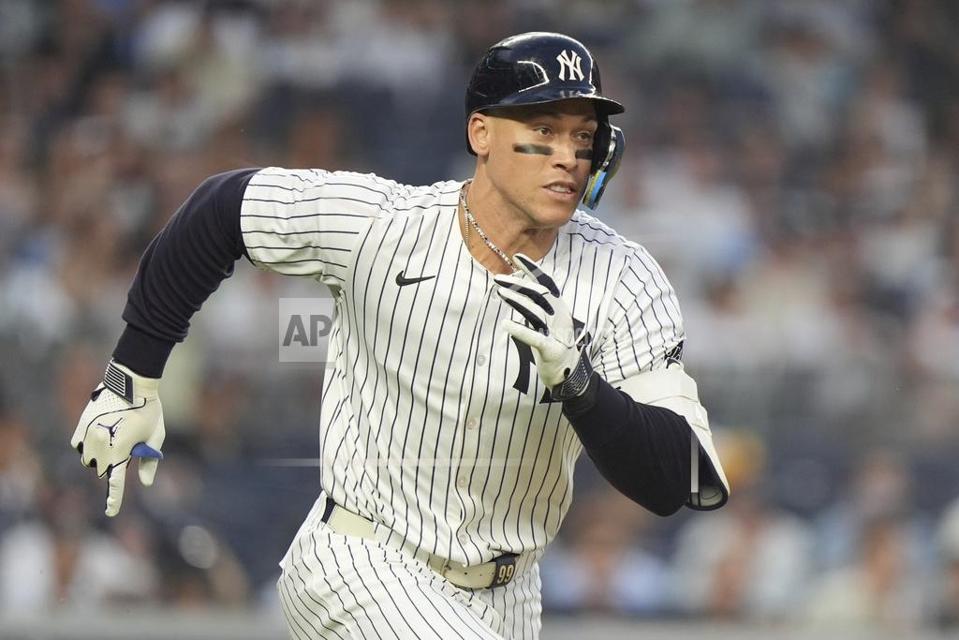Aaron Judge runs to second base during the Yankees' 4-0 win against the Cleveland Guardians.