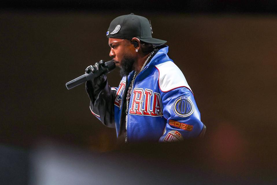 Kendrick Lamar Matches His Biggest Radio Hit