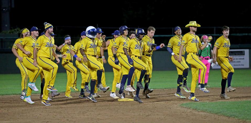 Savannah Bananas hit town!