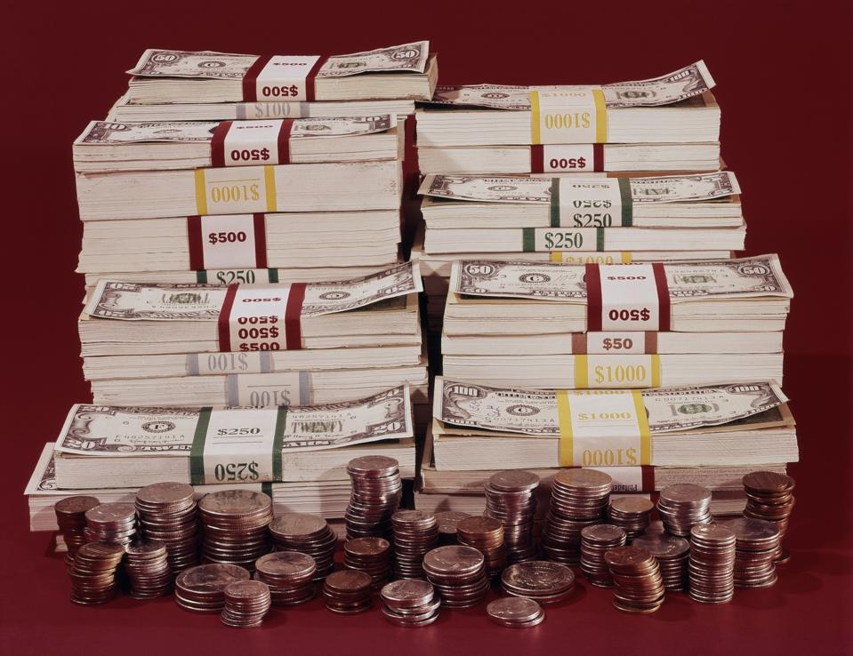 Pila de dinero
