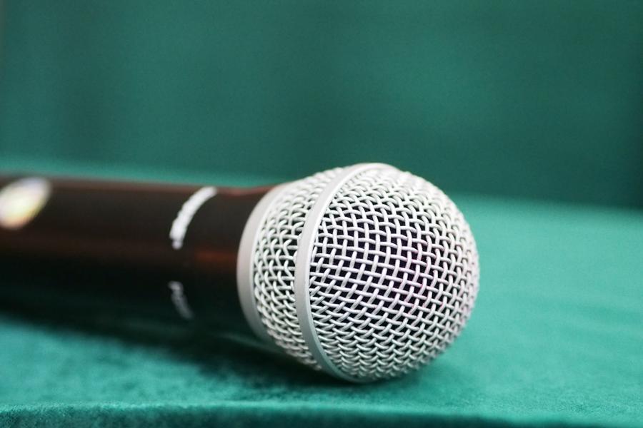 Tips and Tricks to Keep Your Audience Engaged After Your Speaking Gig
