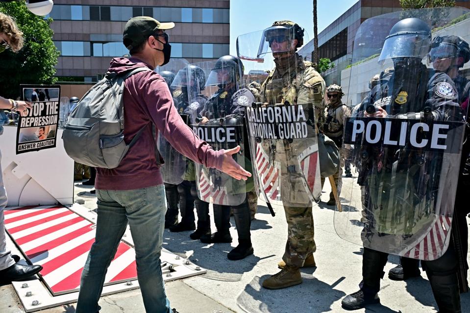 US-POLITICS-IMMIGRATION-PROTEST