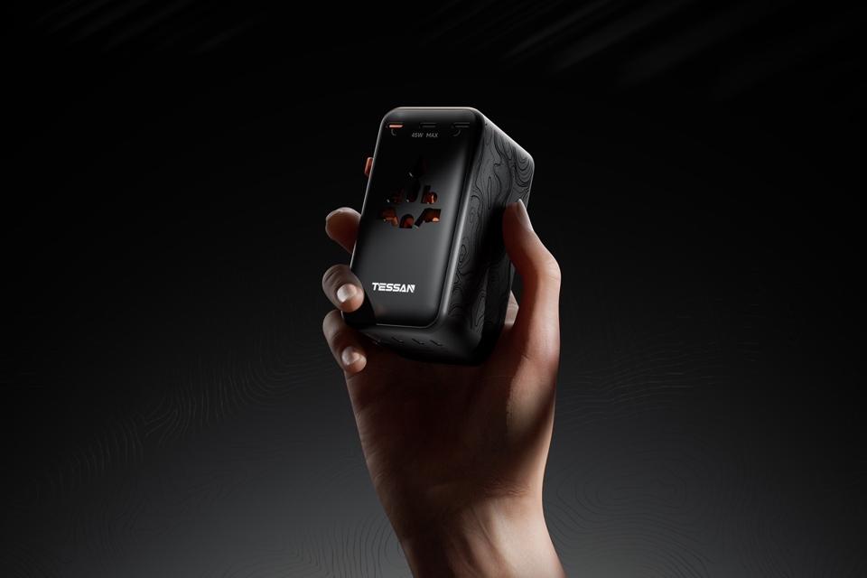 Tessan TS-WTA12 held in hand