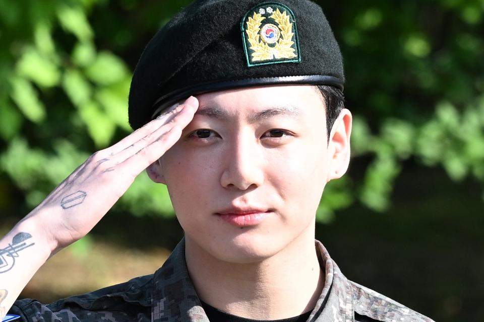 BTS ' Jung Kook and Jimin Discharged from Military