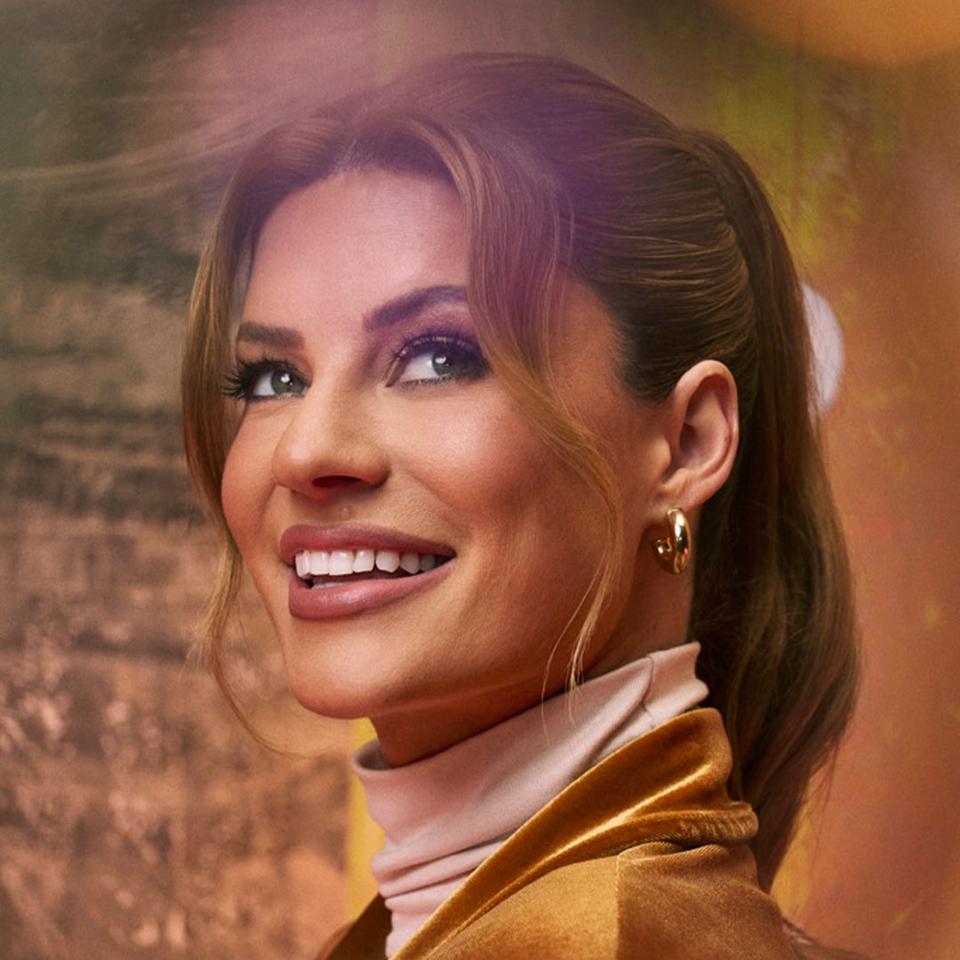 1x1-Hannah Stocking by Cody Pickens for Forbes