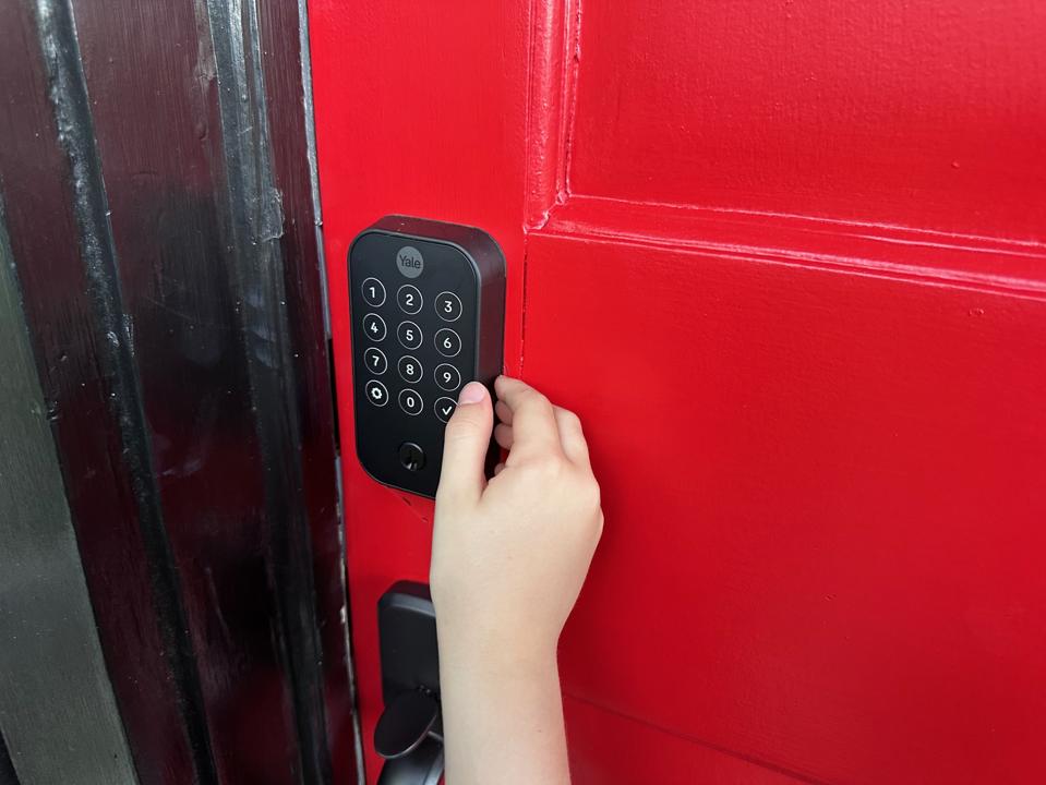 Are Smart Locks Safer Than Key Locks? Discover the Truth