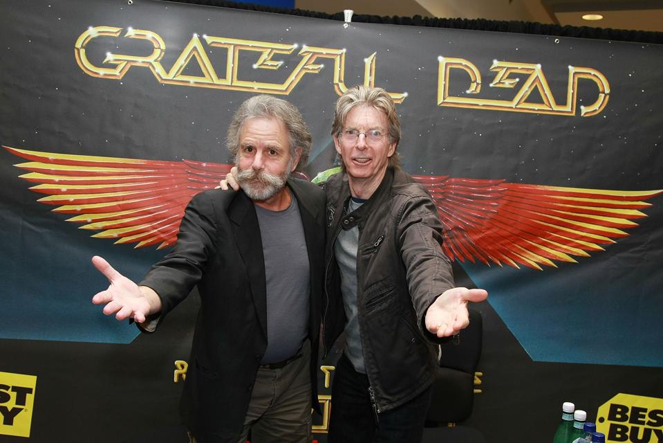 Phil Lesh And Bob Weir Sign "Rocking The Cradle: Egypt 1978" At Best Buy