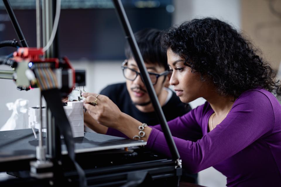 Customization and design freedom to rapid prototyping with 3D printing technology for product design.