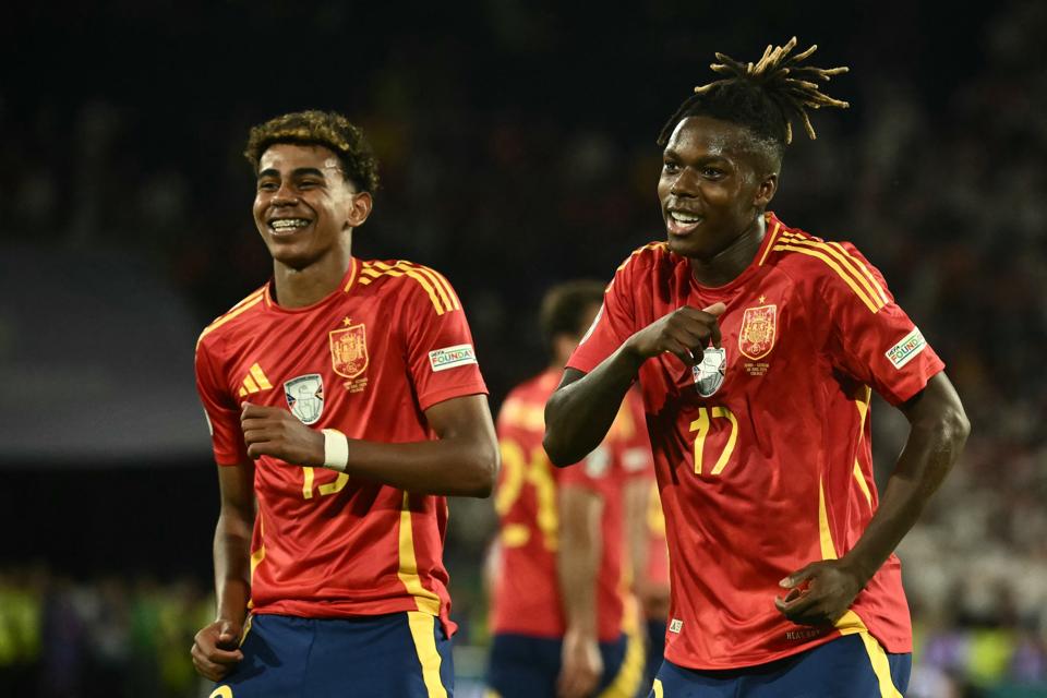 Spain teammates Nico Williams and Lamine Yamal could be reunited at FC Barcelona.