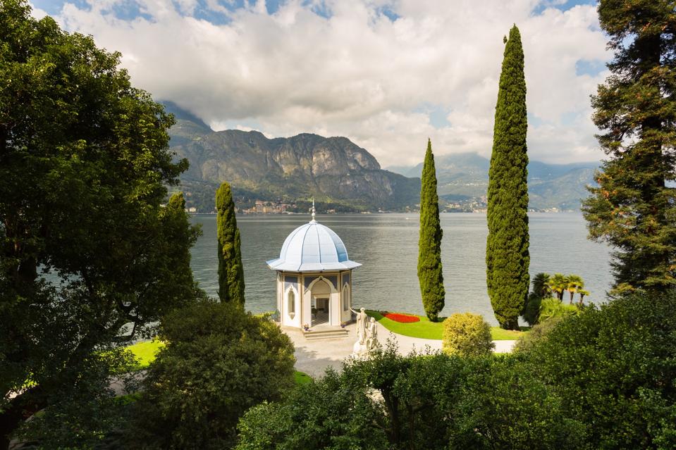 Tea house on the shore of Lake Como, Italy