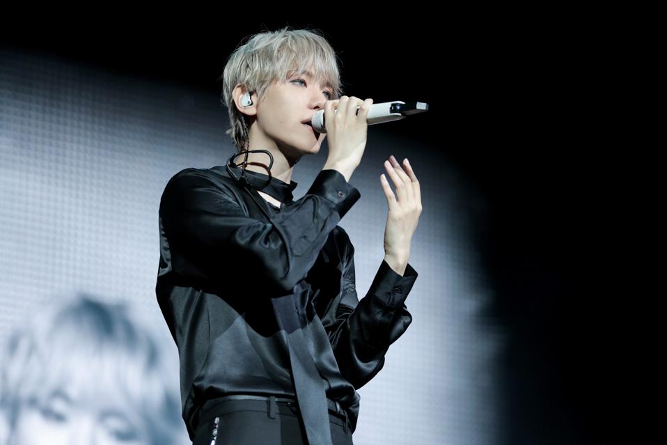 Baekhyun performs at Prudential Center in Newark, New Jersey for the 2025 BAEKHYUN WORLD TOUR 'Reverie.'