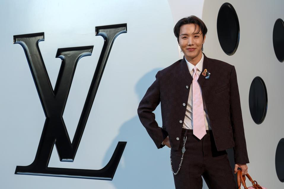Louis Vuitton: Photocall - Paris Fashion Week - Menswear Spring/Summer 2026
