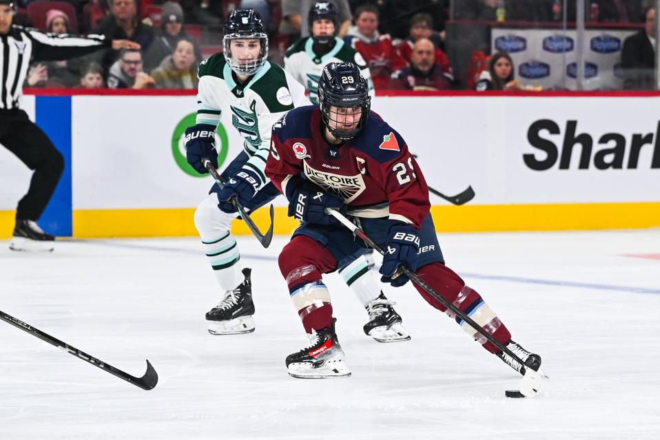 Marie-Philip Poulin, PWHL Awards