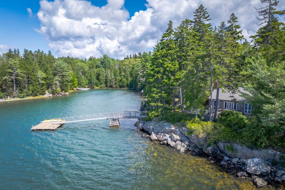 This Charming $4.2 Million Maine Cabin Once Belonged To The Real-Life James Bond