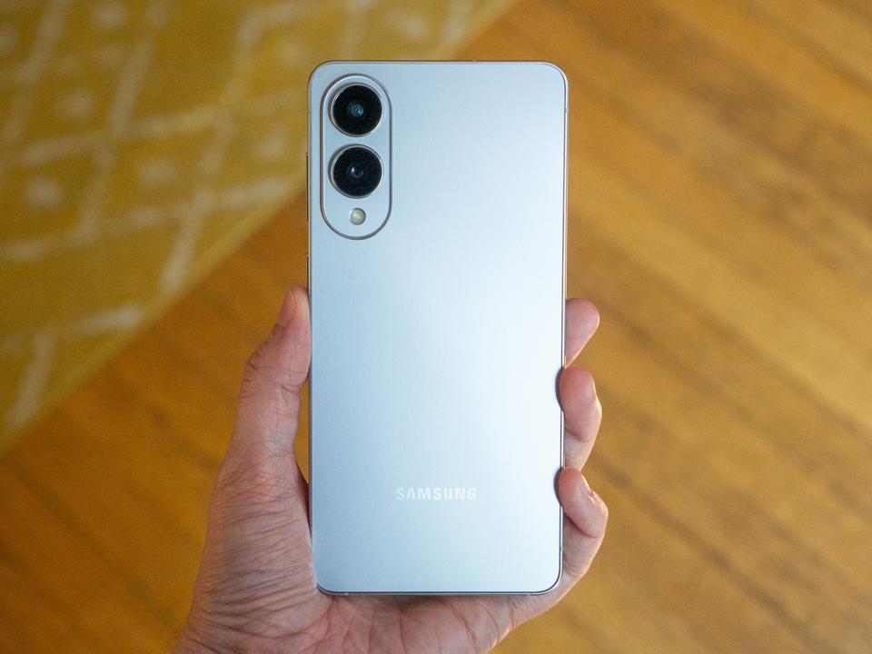 Samsung Galaxy S25 Edge Review 2026 - Forbes Vetted