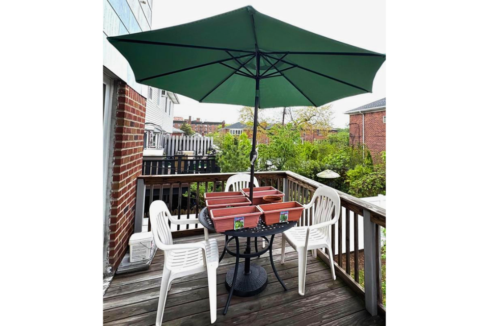ainfox patio umbrella Ainfox 10ft Patio Umbrella with Lights Outdoor Solar Umbrella