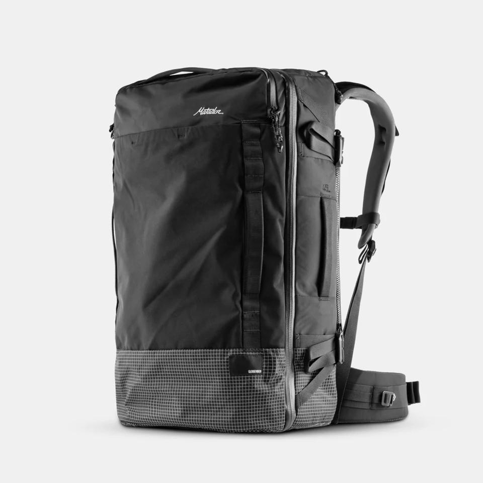 best travel backpack on amazon with built in charger Large for Men Women,Carry Backpack Shoe Compartment USB Charging Port,College Backpack,Bookbag fit 17.3 Inch Laptop for Business Hiking Camping (Fits 4.92-5.91 ft height) : Electronics Travel bag with a roomy interior This is the most features