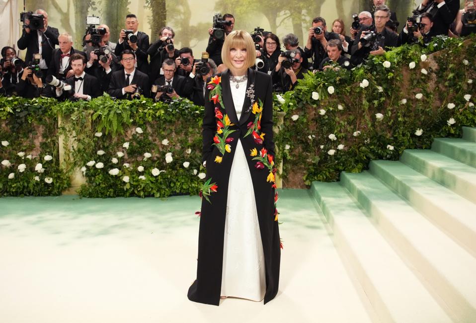 Anna Wintour Steps Down At U.S. Vogue. Who Could Replace Her? - Who Will Replace Anna Wintour? Top Contenders For The Fashion Throne