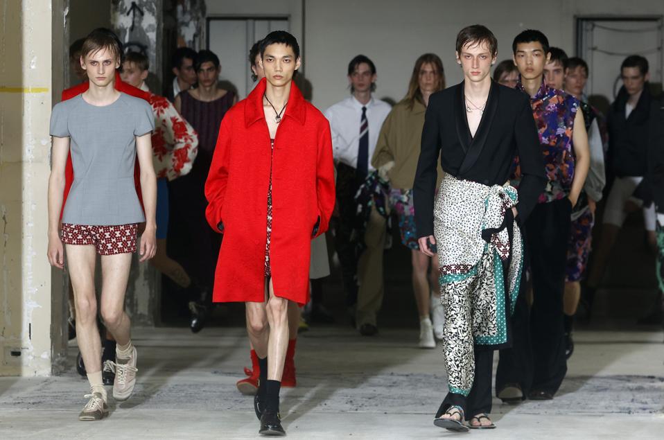 Dries Van Noten: Runway - Paris Fashion Week - Menswear Spring/Summer 2026