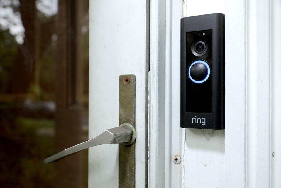 Doorbell-Camera Company Ring Over 400 police stations and partners