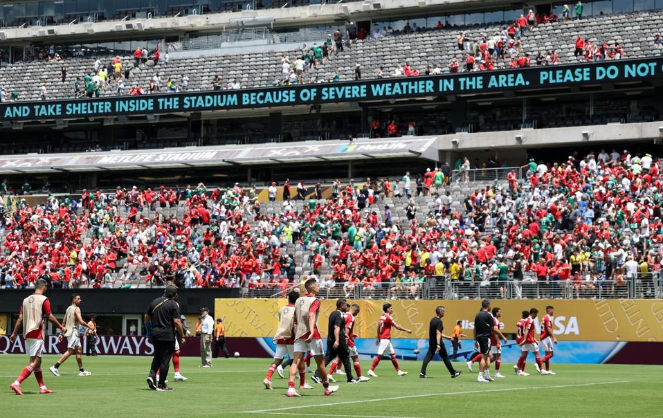 SE Palmeiras v Al Ahly SC: Group A - FIFA Club World Cup 2025